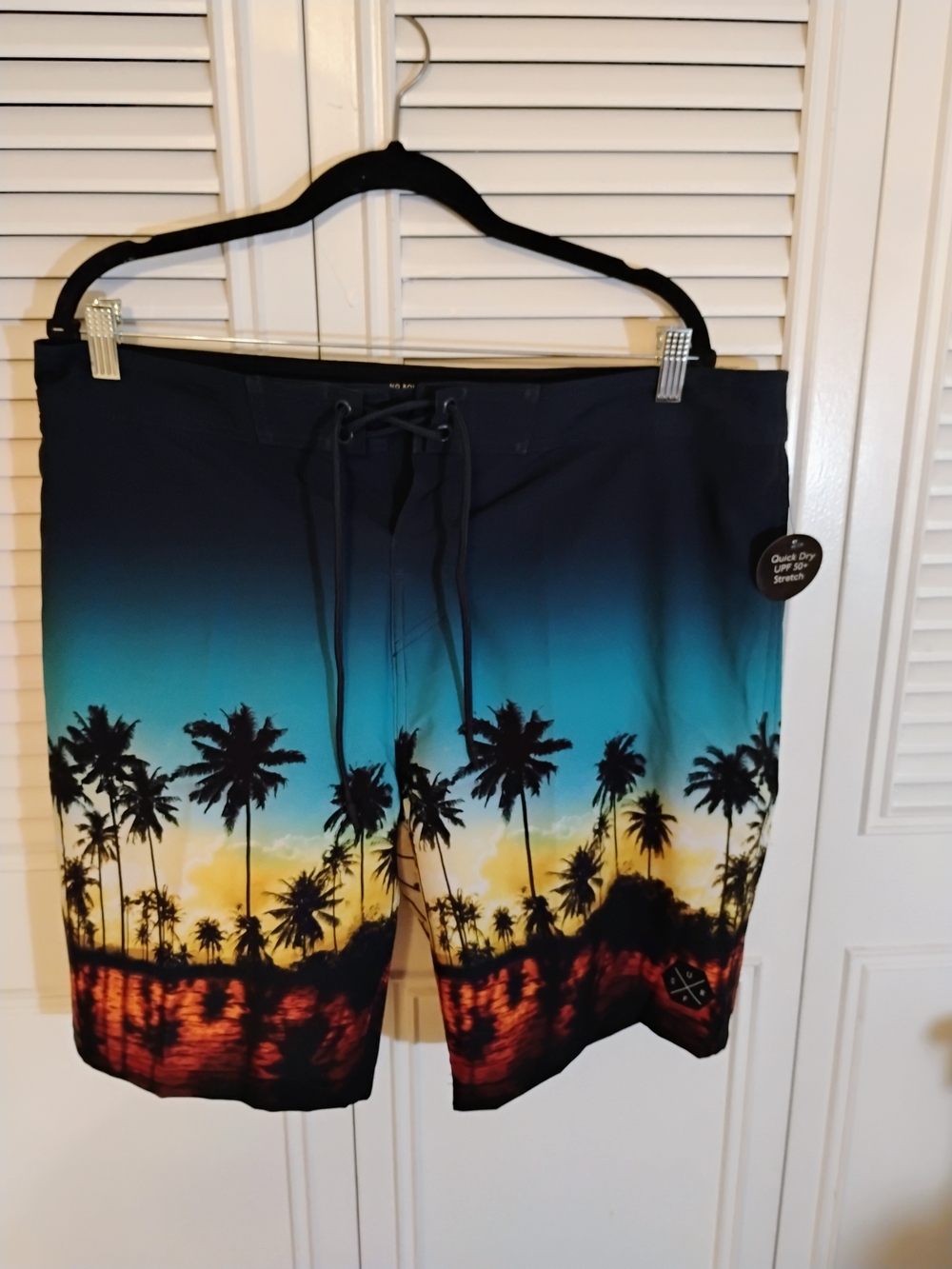 No Boundaries Men's Gradient Palm Swim Shorts - Blue/Black/Yellow